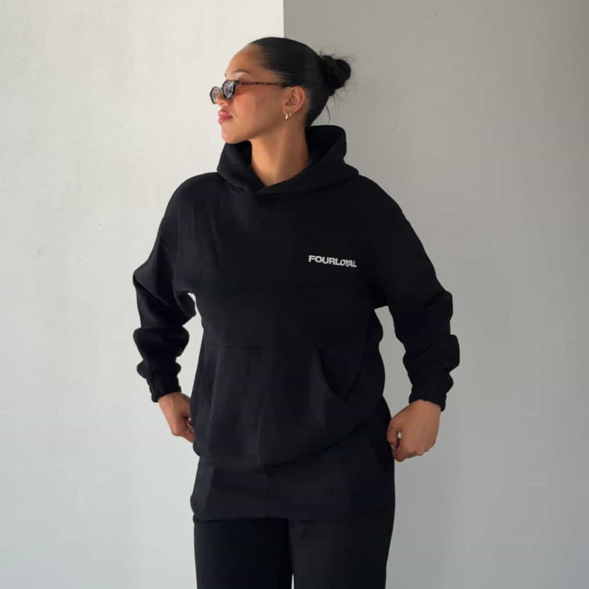 FOURSEASON Hoodie | Black
